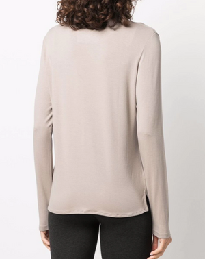 Long-sleeve T-shirt